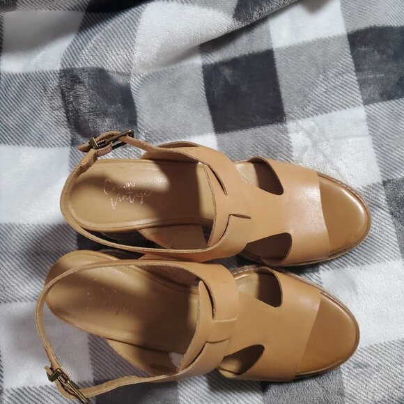 Crown Vintage Kaamil Wedge Sandal - Picture 12 of 12